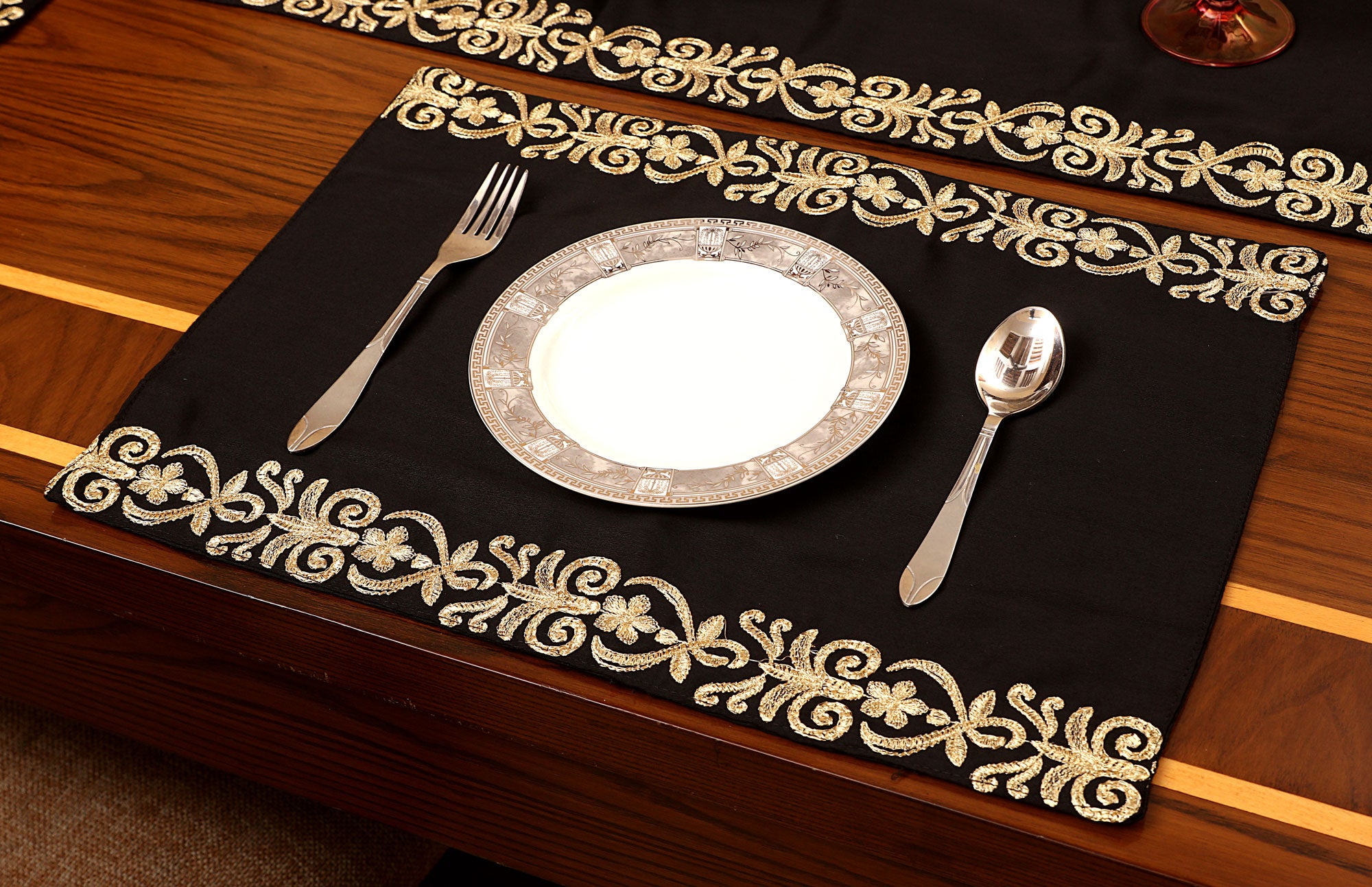Embroidered Table Runner & Placemats